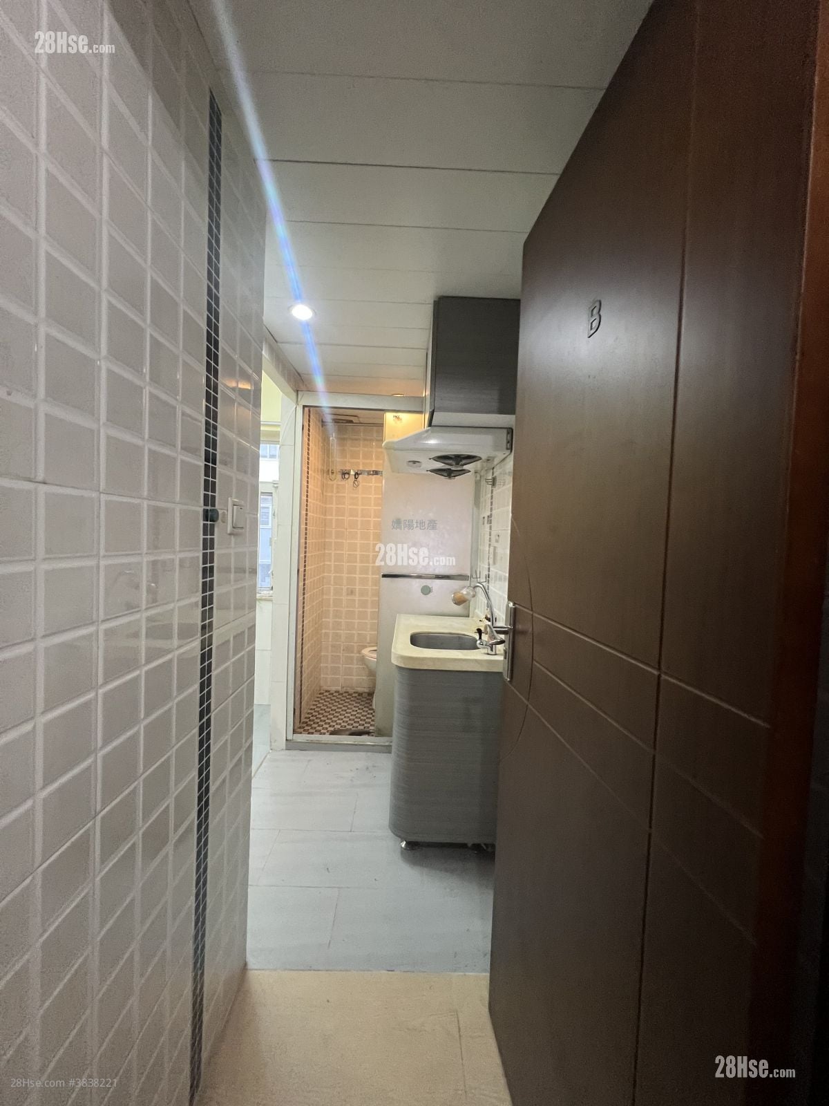 Yue Fu Mansion Sell 3 Bedrooms , 3 Bathrooms 452 ft²