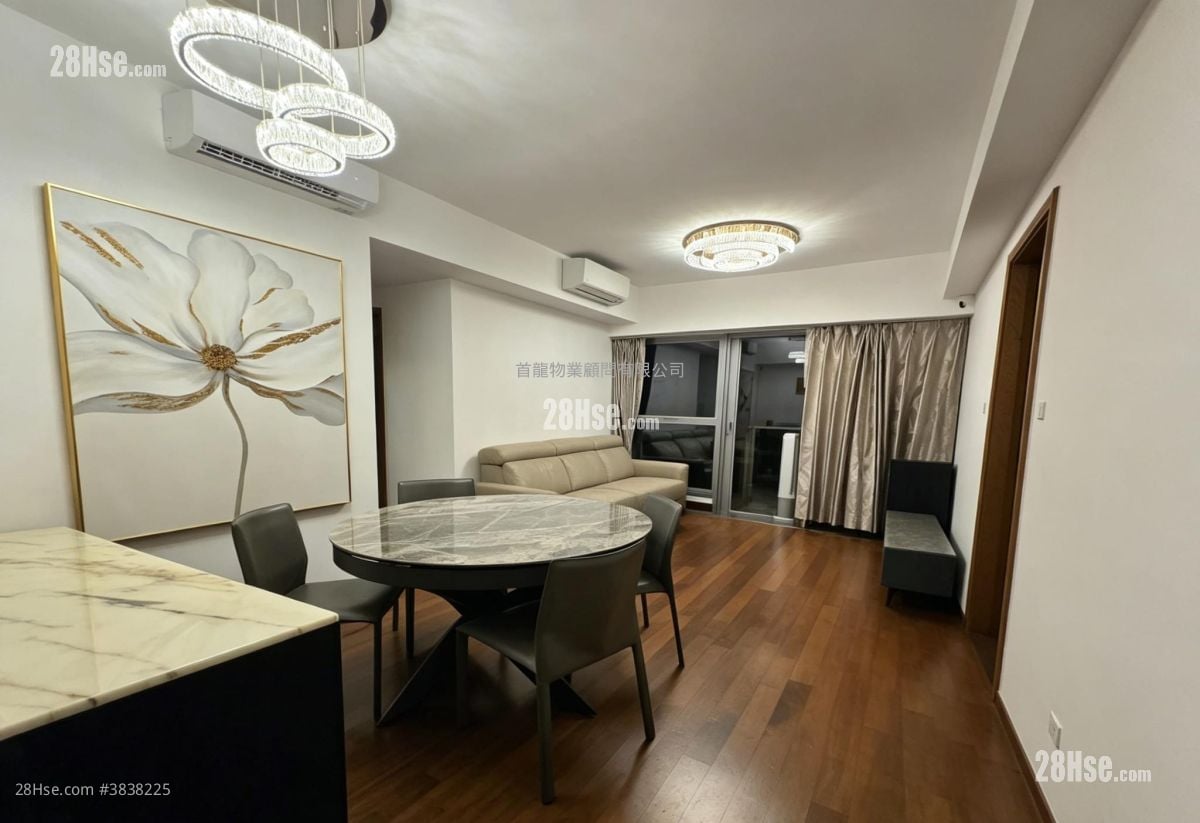 Serenade Rental 3 Bedrooms , 2 Bathrooms 788 ft²