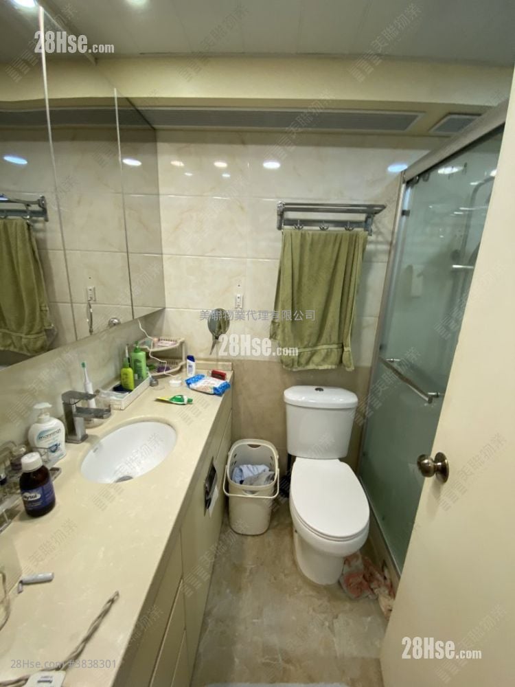 Gallant Court Sell 3 Bedrooms , 3 Bathrooms 1,292 ft²