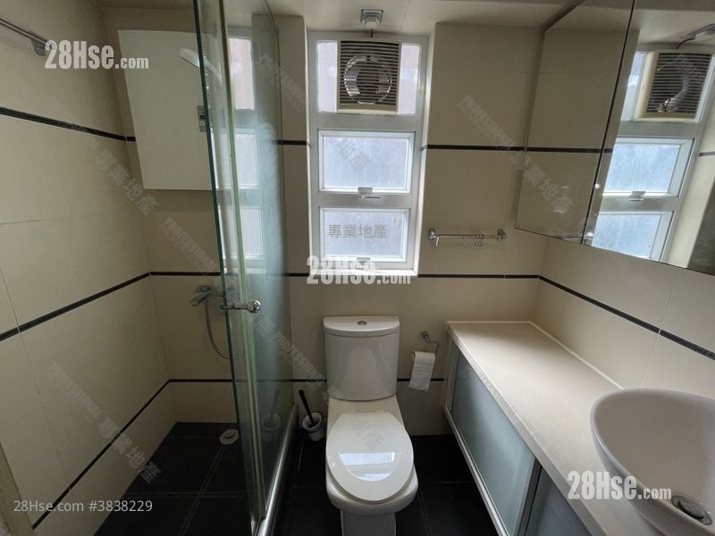 Losion Villa Rental 2 Bedrooms , 1 Bathroom 470 ft²