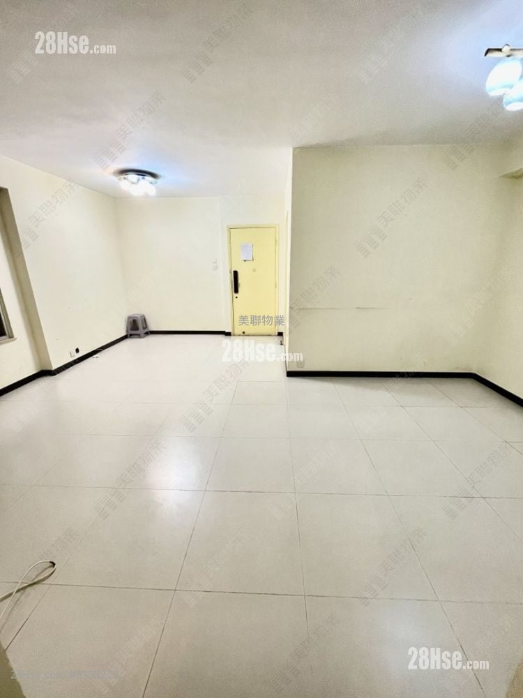 Cheerful Park Sell 3 Bedrooms 791 ft²