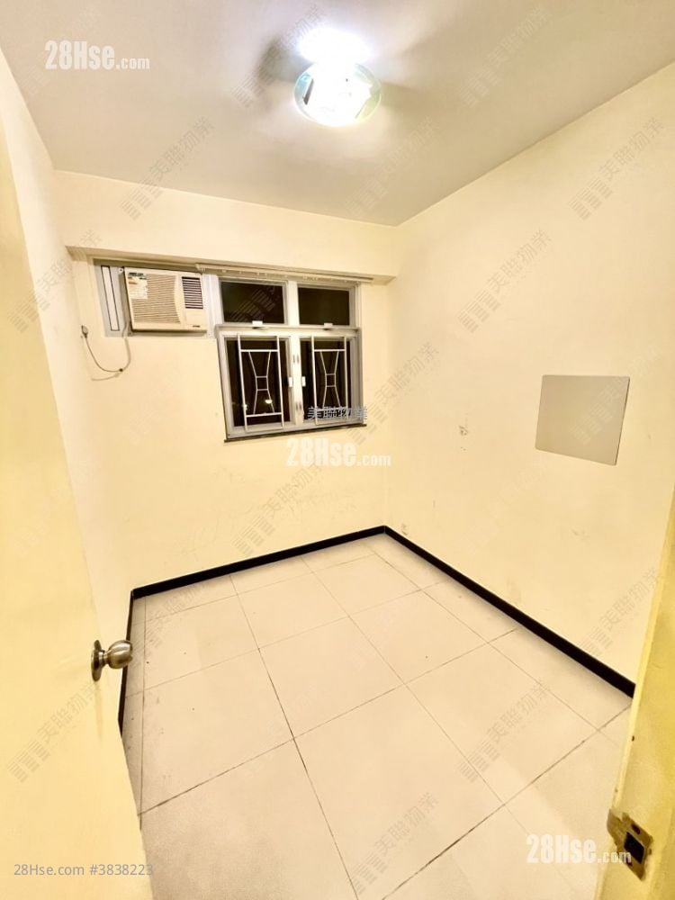 Cheerful Park Sell 3 Bedrooms 791 ft²