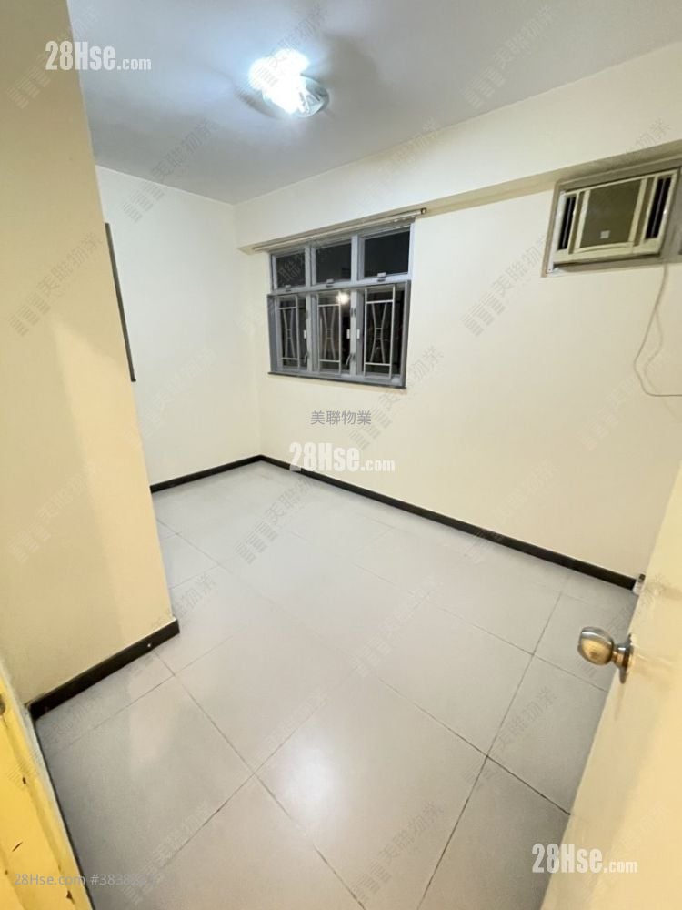 Cheerful Park Sell 3 Bedrooms 791 ft²