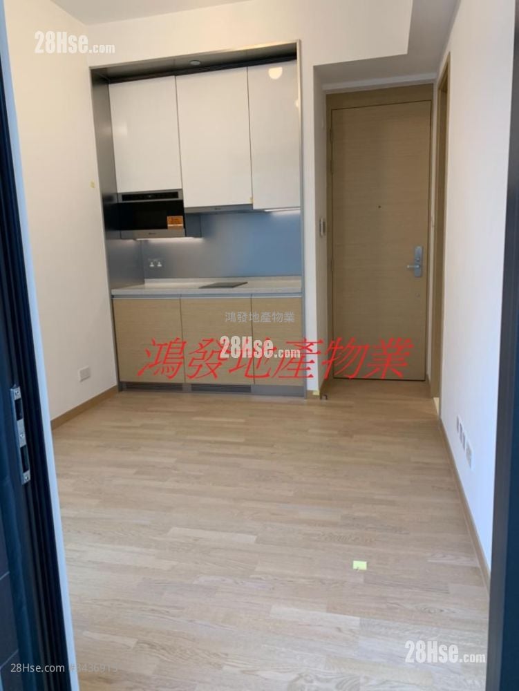 Novi Sell Studio , 1 Bathroom 182 ft²