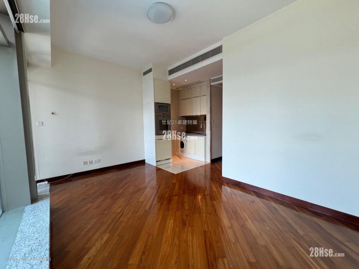 The Coronation Sell Studio , 1 Bathroom 323 ft²