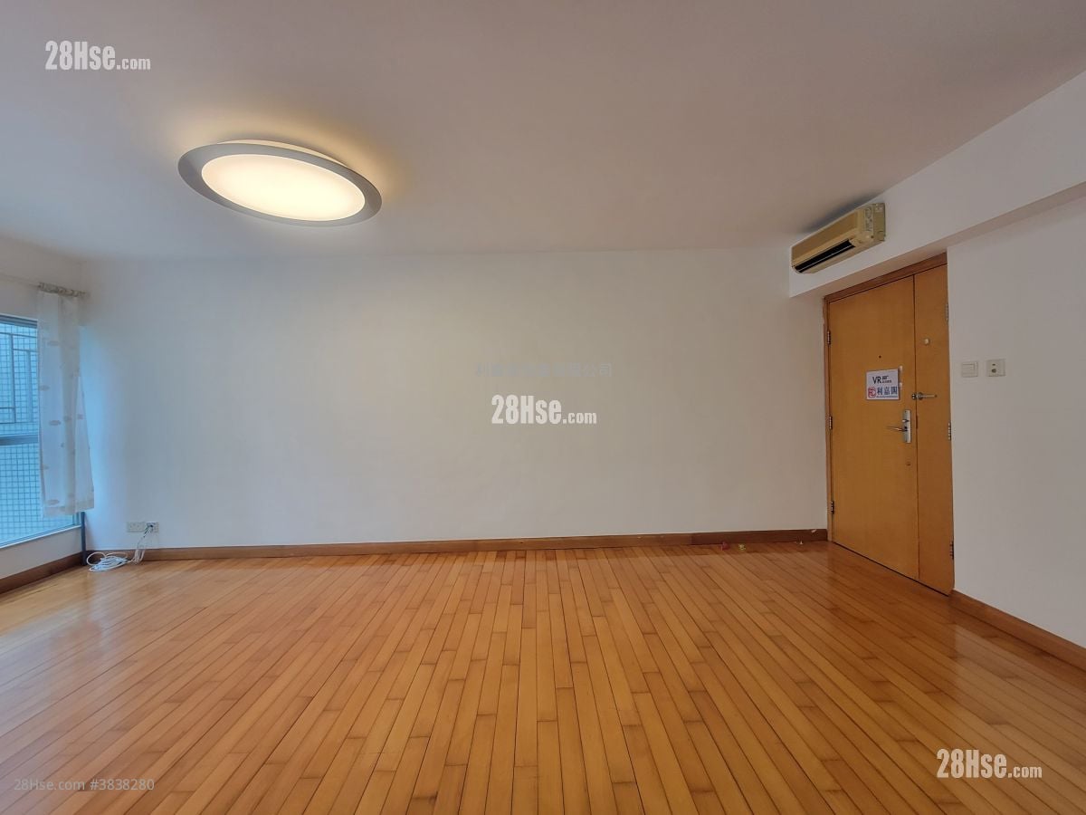 The Waterfront Rental 3 Bedrooms , 2 Bathrooms 794 ft²
