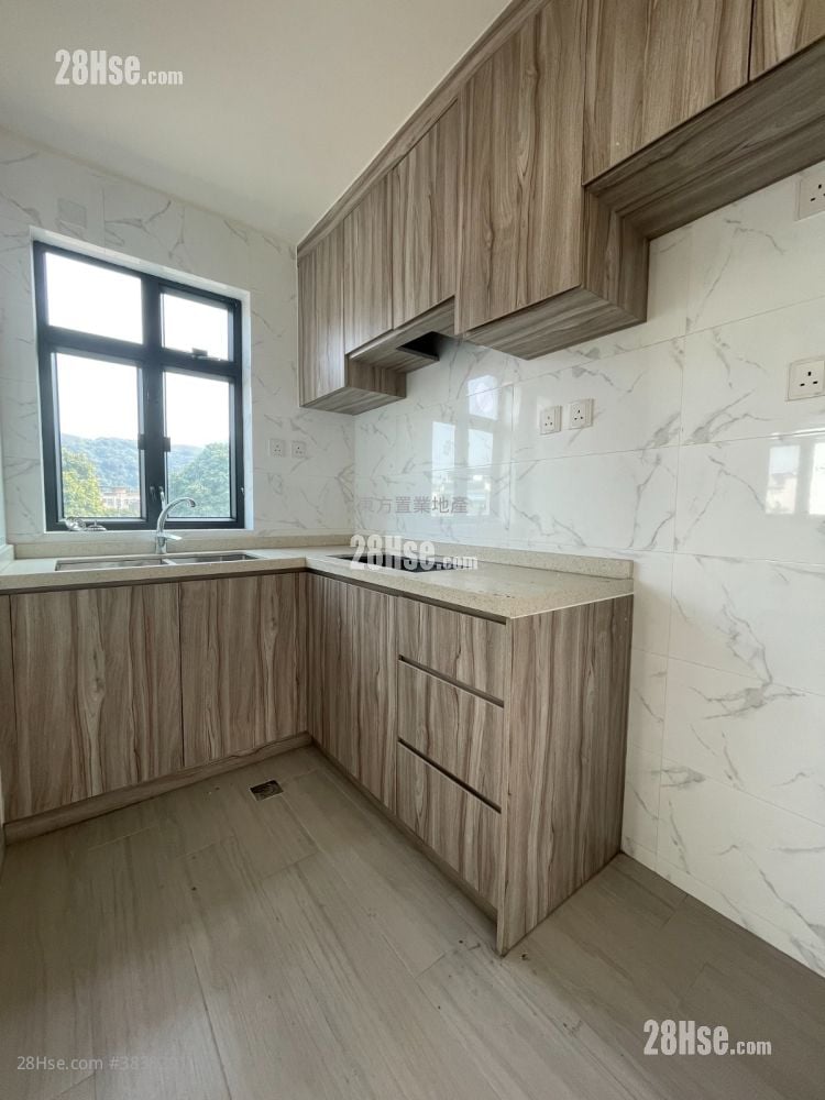 Village Sell 2 Bedrooms , 1 Bathroom 630 ft²