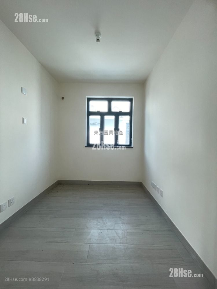 Village Sell 2 Bedrooms , 1 Bathroom 630 ft²