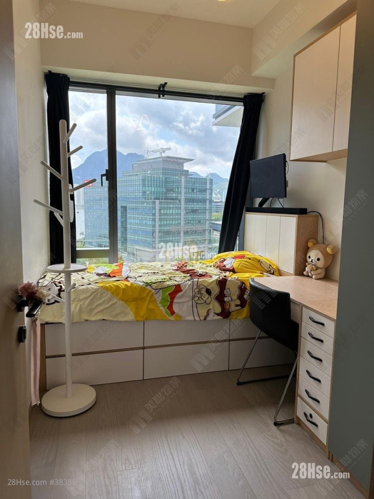 bedroom 2: Ontolo Sell 3 Bedrooms , 3 Bathrooms 1,010 ft²