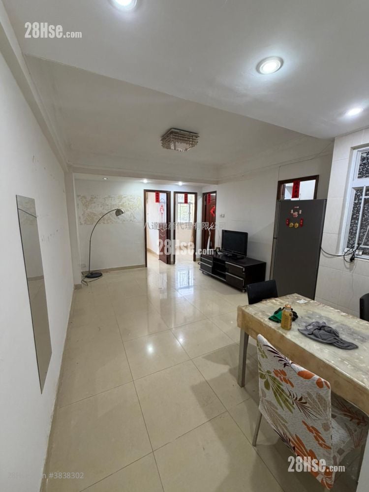Lai Shing Building Rental 3 Bedrooms , 1 Bathroom 479 ft²