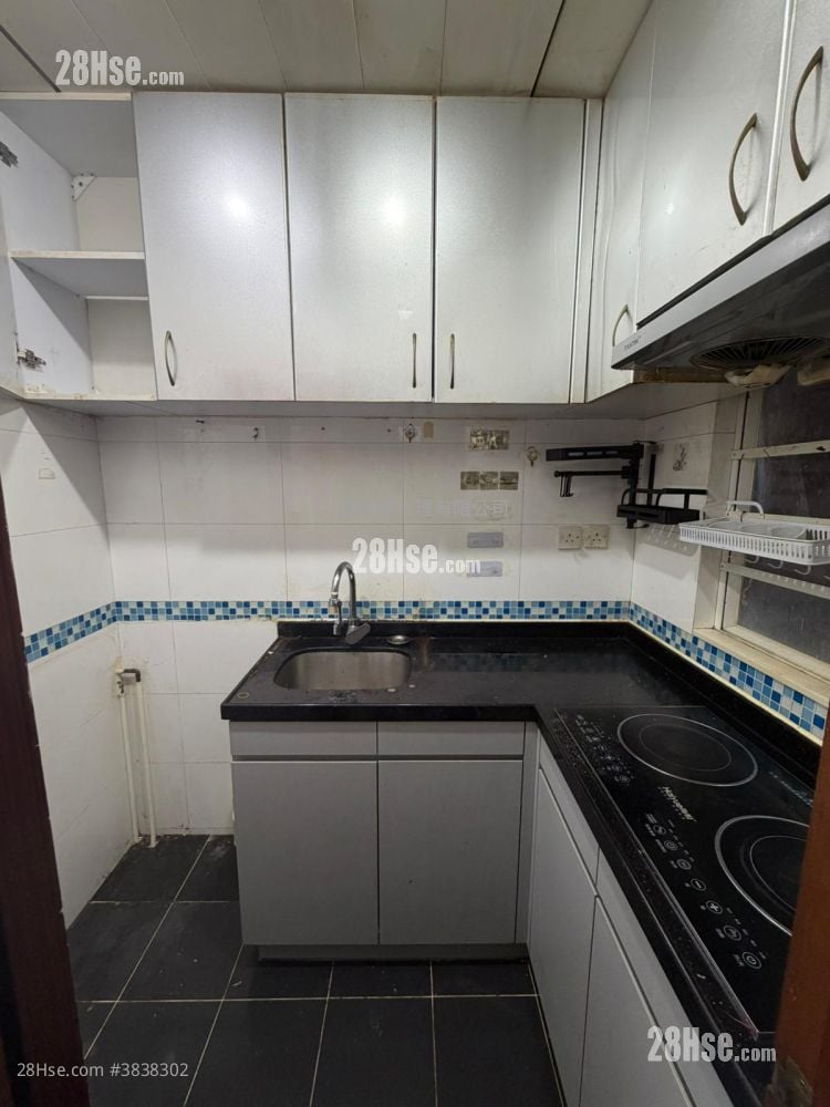 Lai Shing Building Rental 3 Bedrooms , 1 Bathroom 479 ft²