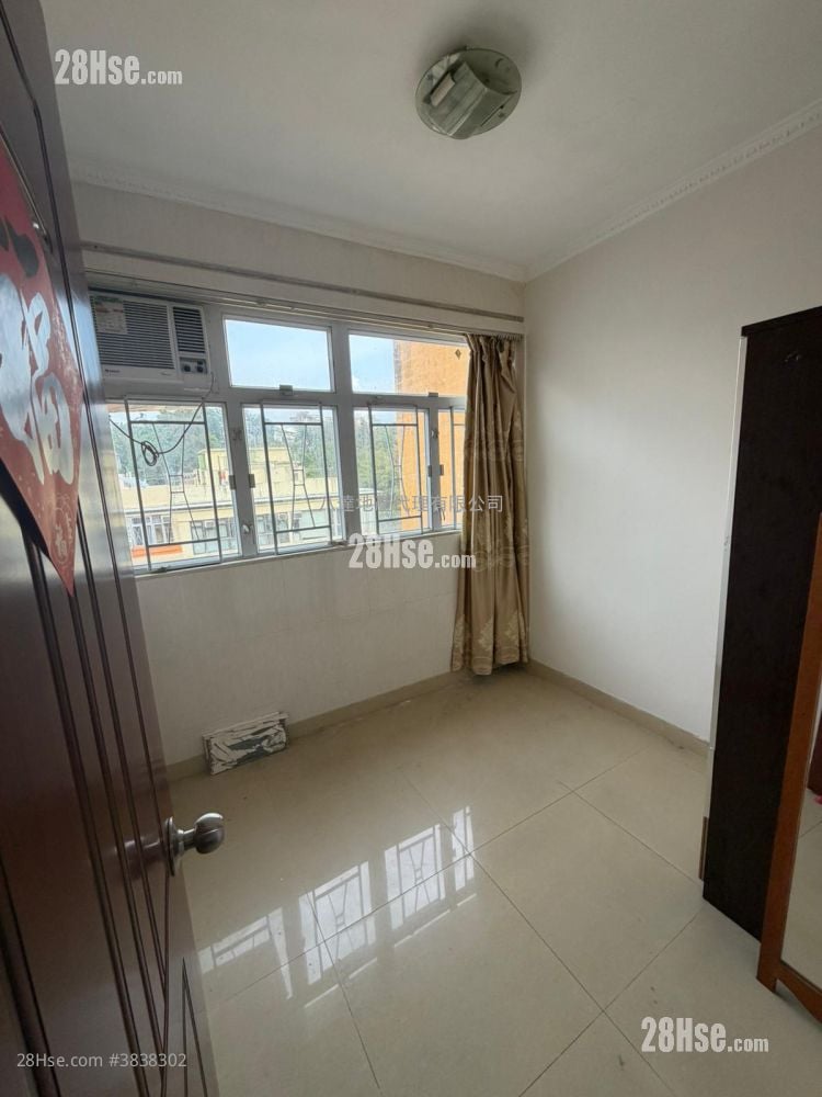 Lai Shing Building Rental 3 Bedrooms , 1 Bathroom 479 ft²
