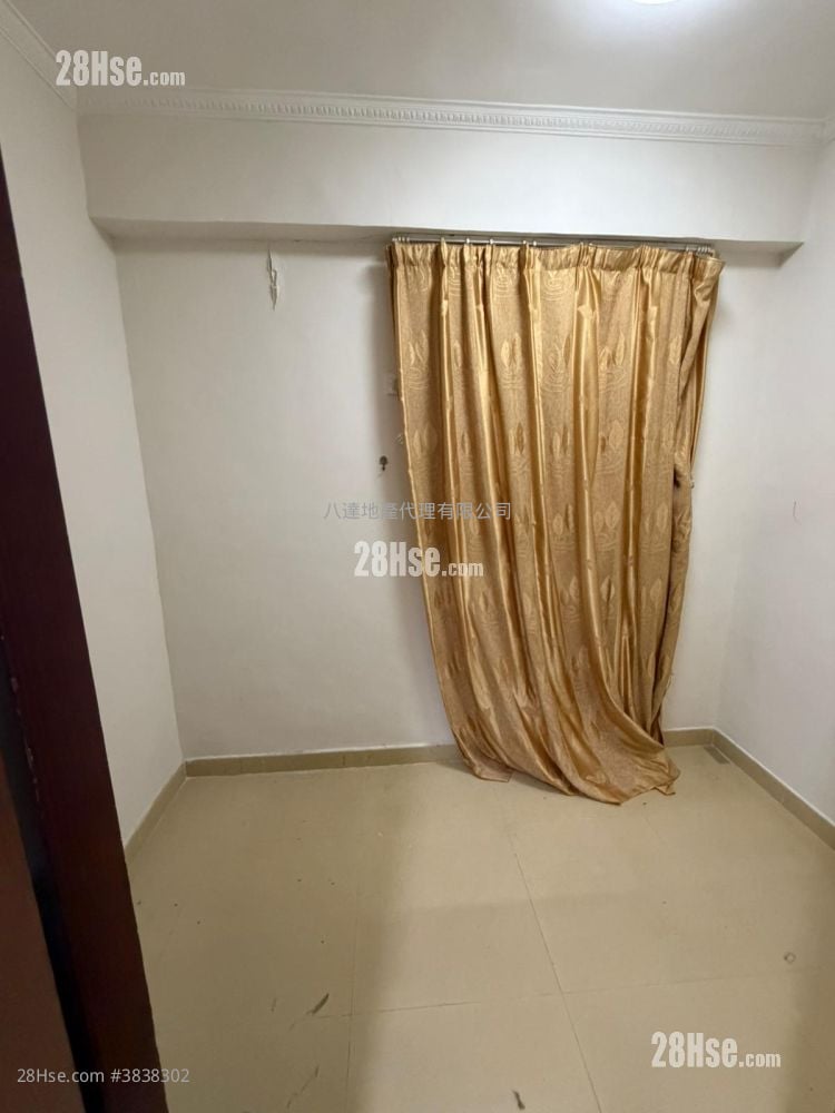 Lai Shing Building Rental 3 Bedrooms , 1 Bathroom 479 ft²