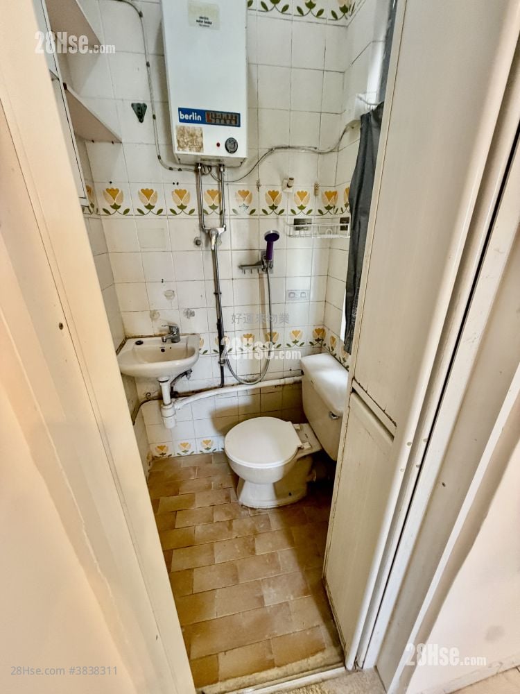 Apartment Sell 1 Bedroom , 1 Bathroom 273 ft²