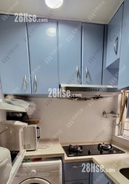 Kam Fung Garden Sell 2 Bedrooms 375 ft²