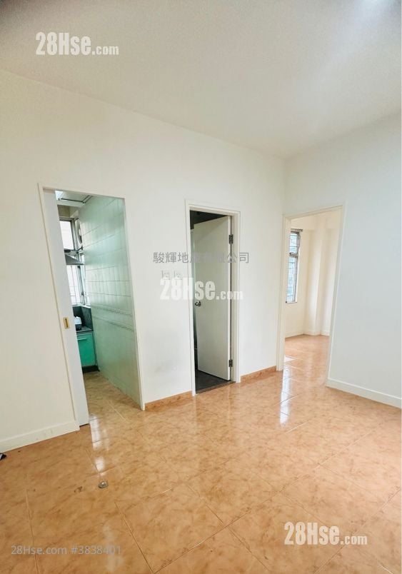Dorfu Court Rental 2 Bedrooms , 1 Bathroom 358 ft²