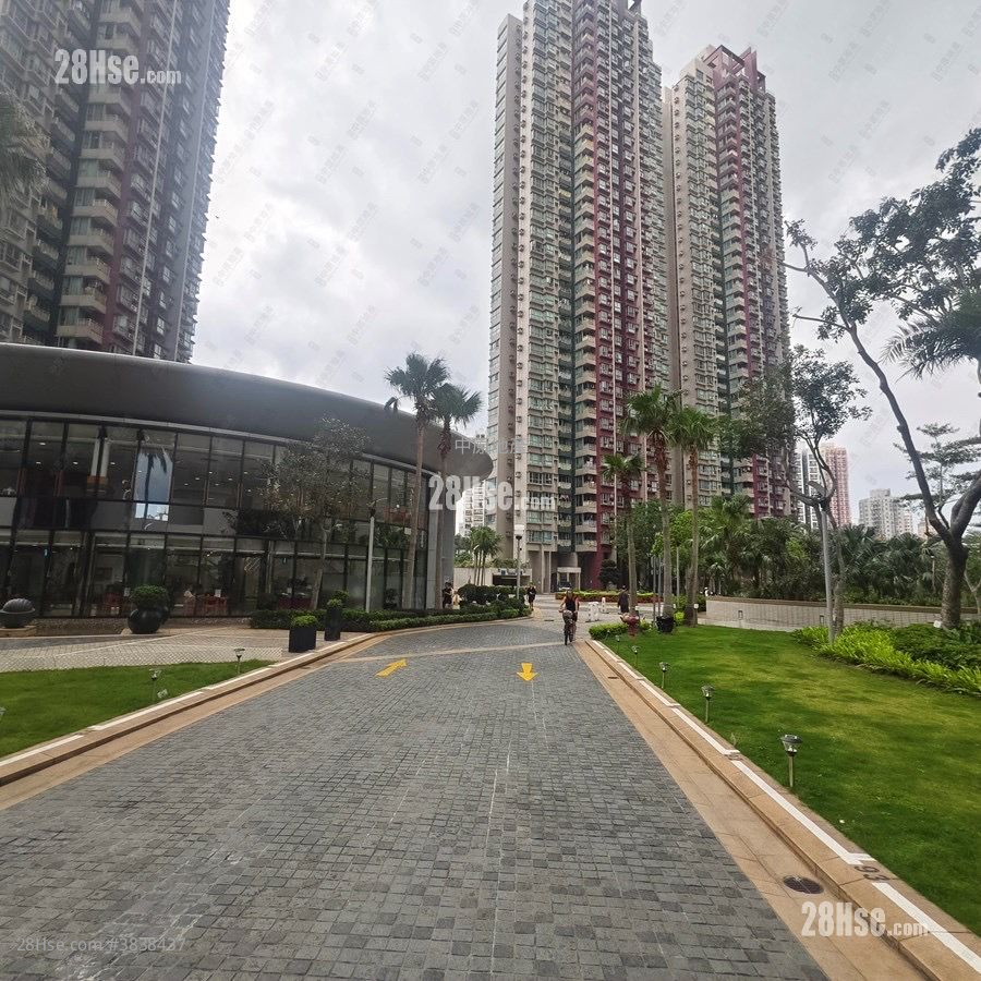 Clubhouse: Yoho Town Sell 2 Bedrooms , 1 Bathroom 433 ft²