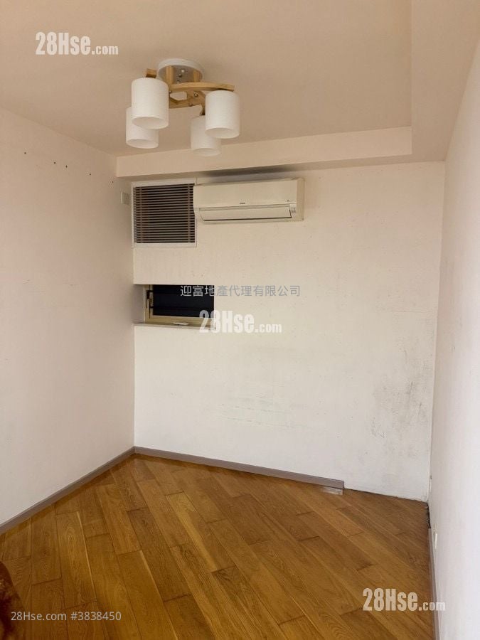 Harbour Place Rental 3 Bedrooms , 2 Bathrooms 593 ft²
