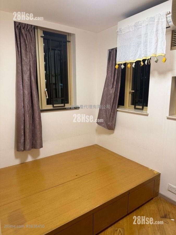 Harbour Place Rental 3 Bedrooms , 2 Bathrooms 593 ft²