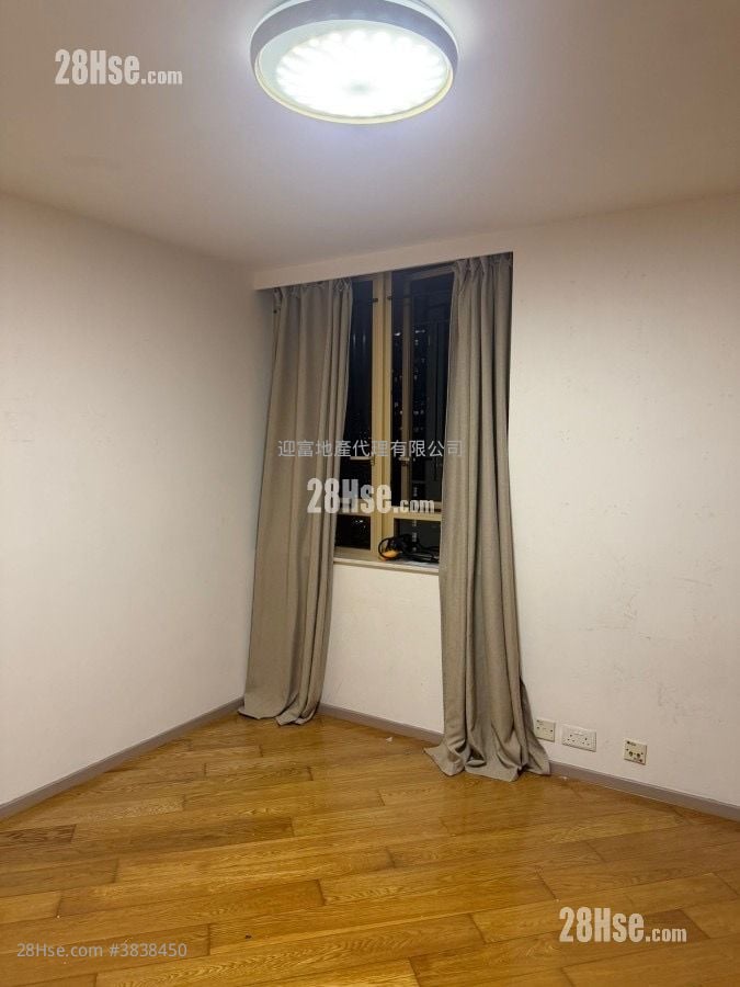 Harbour Place Rental 3 Bedrooms , 2 Bathrooms 593 ft²