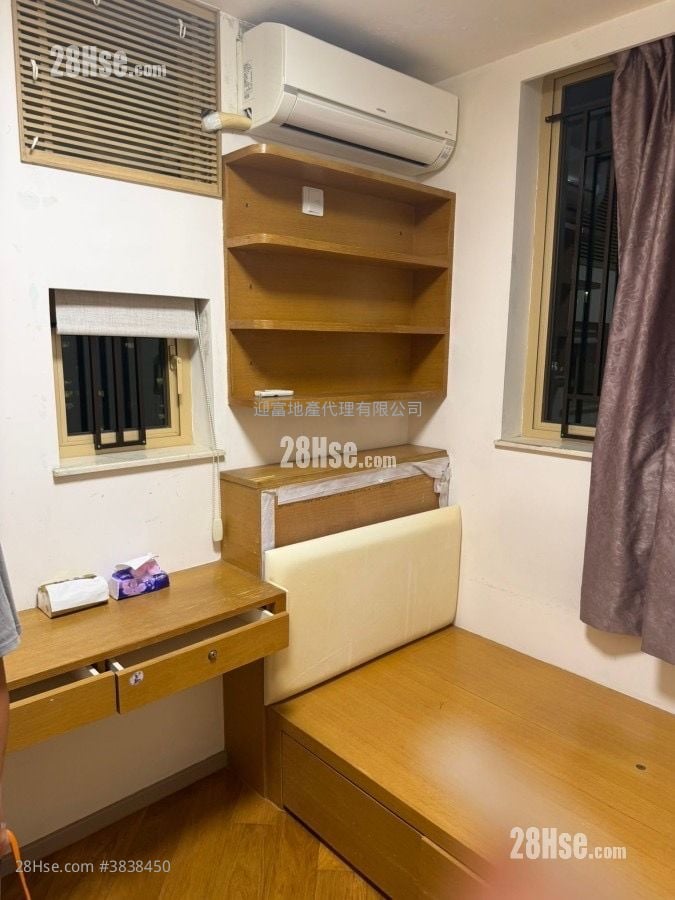 Harbour Place Rental 3 Bedrooms , 2 Bathrooms 593 ft²