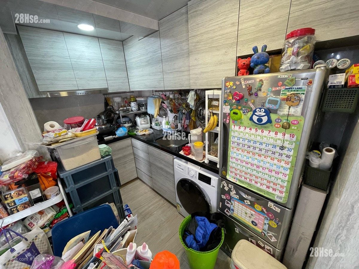 Eldo Court Sell 3 Bedrooms 566 ft²