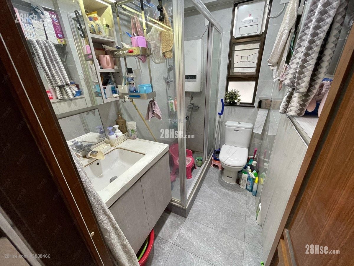 Eldo Court Sell 3 Bedrooms 566 ft²