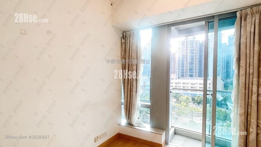 Savannah Sell 2 Bedrooms 487 ft²