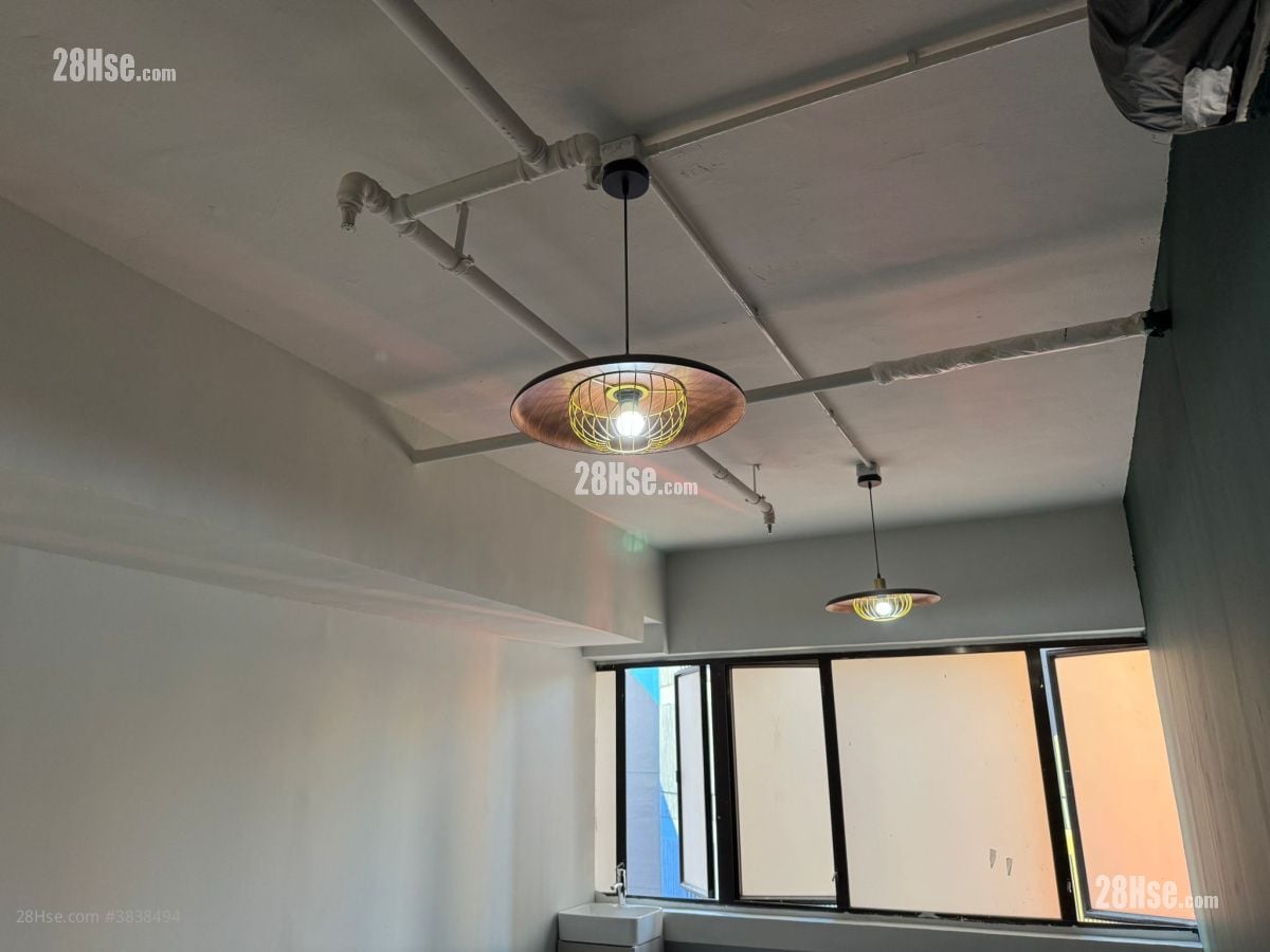 822 Lai Chi Kok Road Rental 4 Toilets