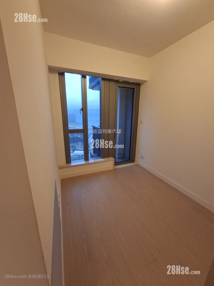 Monaco One Sell 3 Bedrooms , 1 Bathroom 522 ft²
