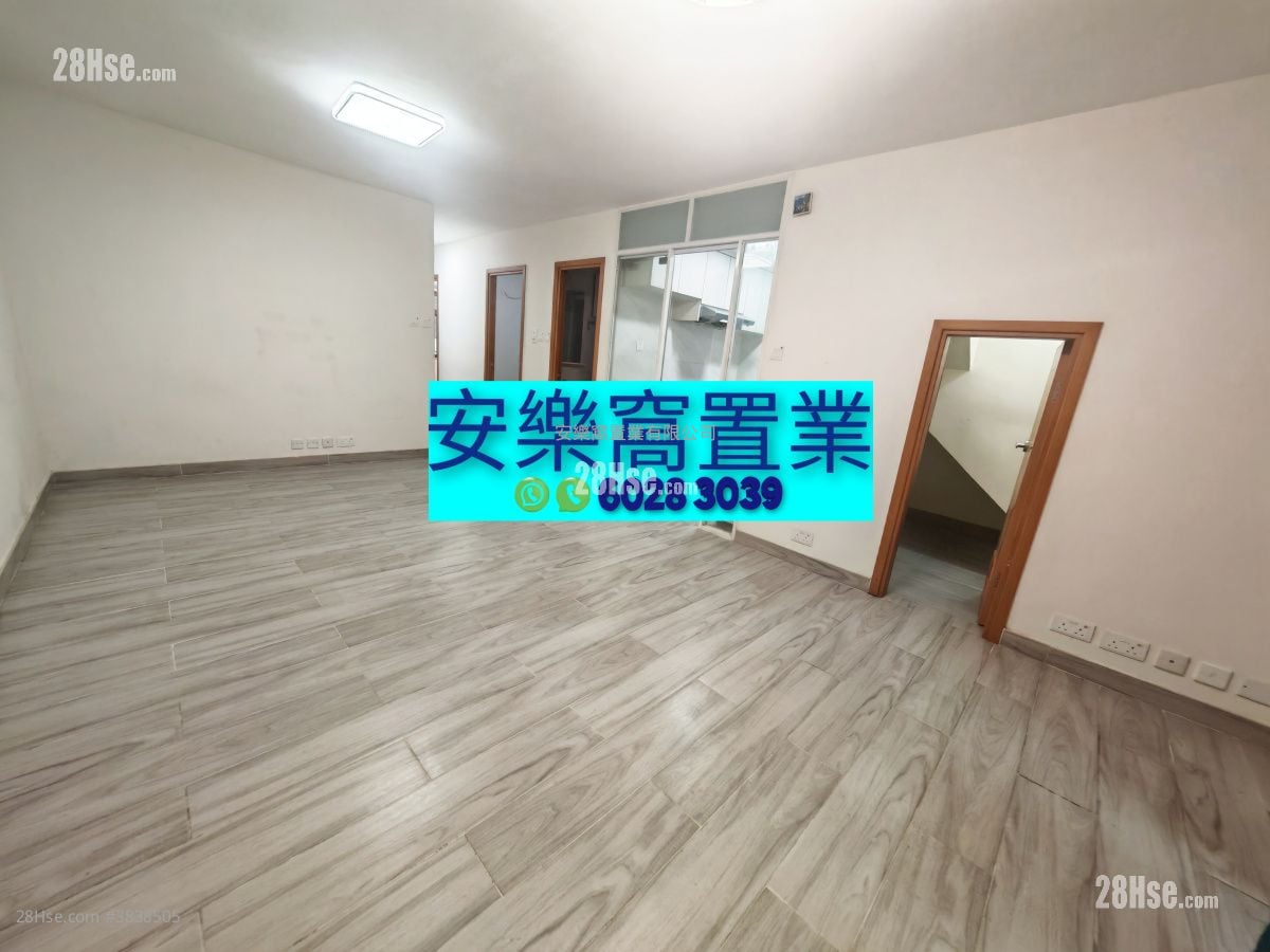 Village Sell 3 Bedrooms , 2 Bathrooms 650 ft²