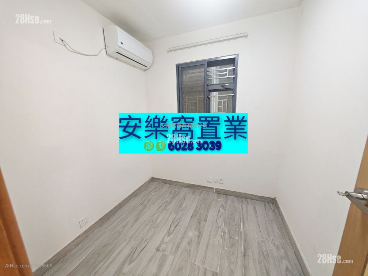Village Sell 3 Bedrooms , 2 Bathrooms 650 ft²