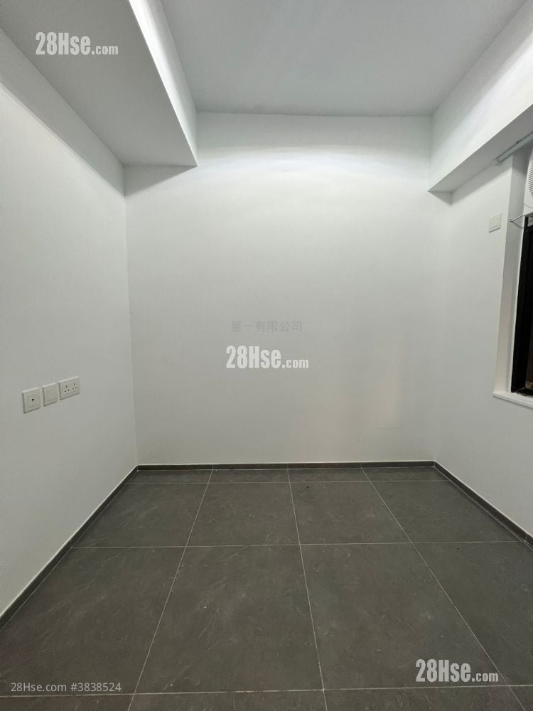 Carprio Mansion Rental Studio , 1 Bathroom 120 ft²
