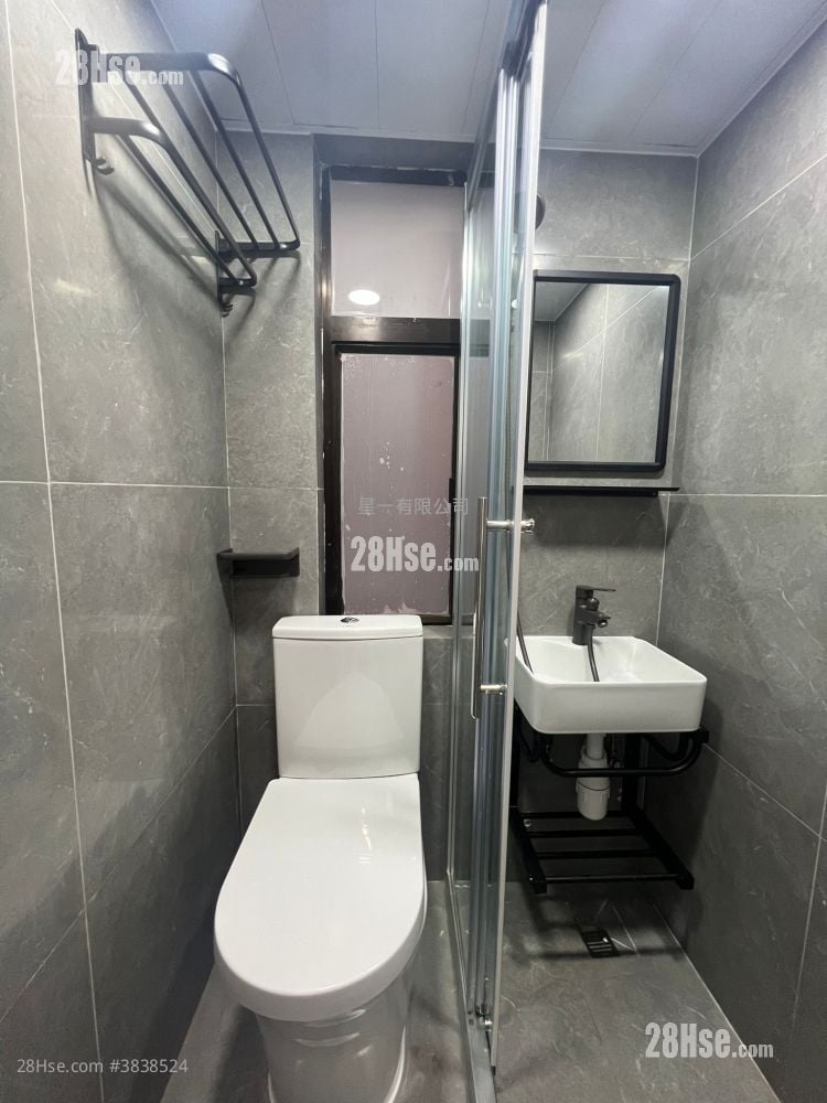 Carprio Mansion Rental Studio , 1 Bathroom 120 ft²