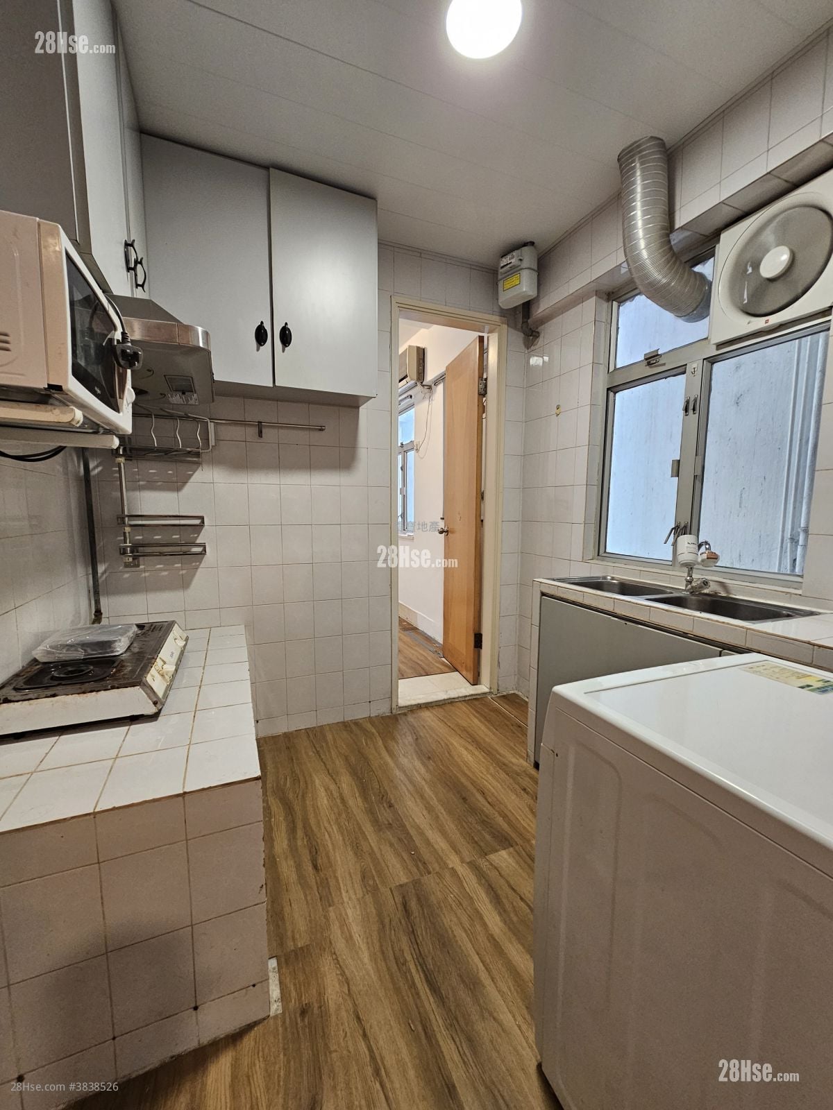 Apartment Rental 4 Bedrooms , 1 Bathroom 860 ft²