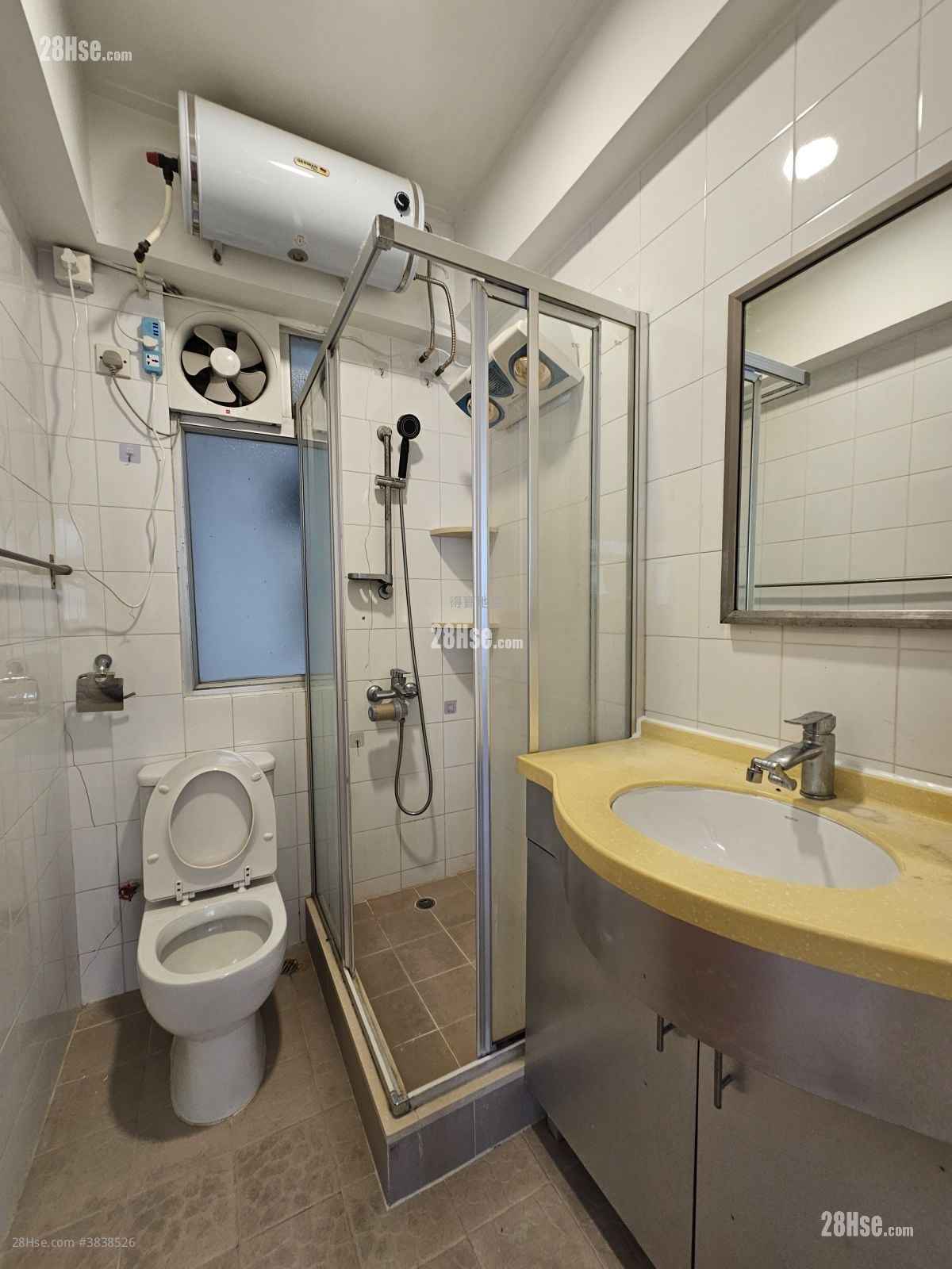 Apartment Rental 4 Bedrooms , 1 Bathroom 860 ft²