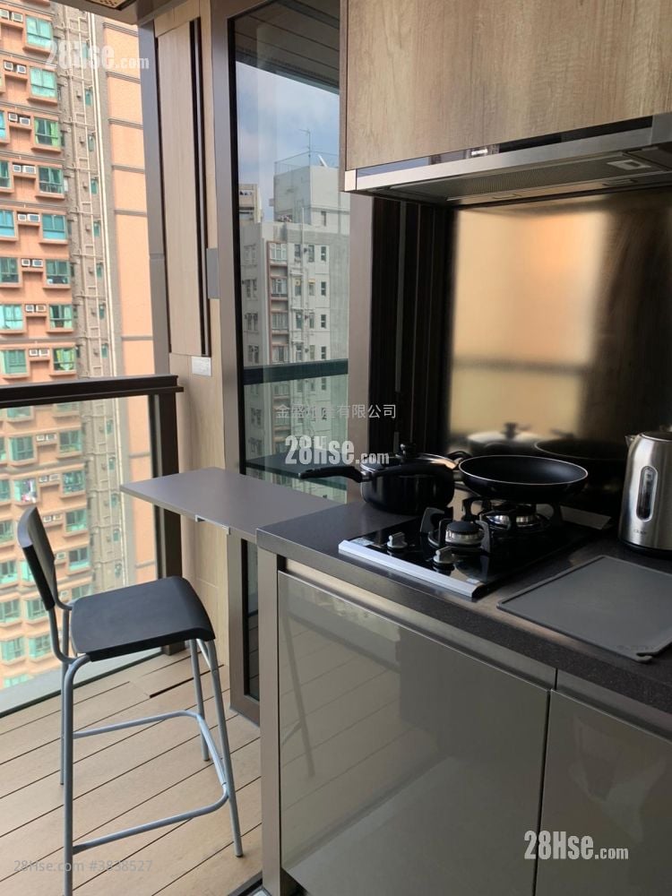 One Prestige Rental 206 ft²