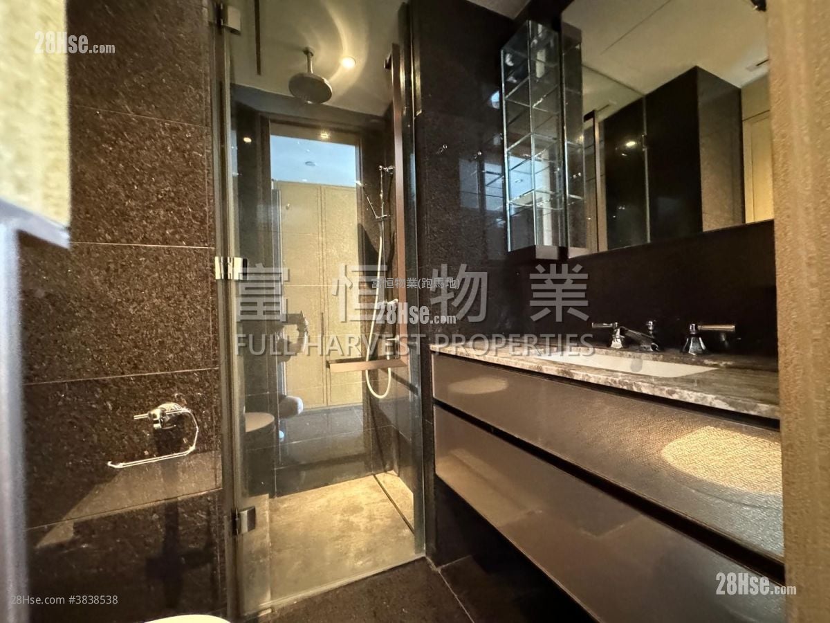 Eight Kwai Fong Happy Valley Rental Studio , 1 Bathroom 259 ft²