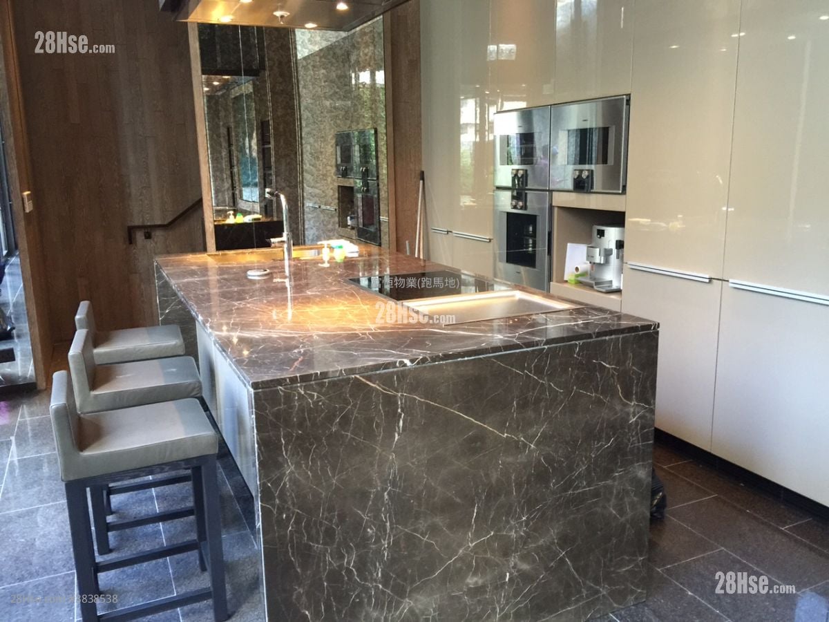Eight Kwai Fong Happy Valley Rental Studio , 1 Bathroom 259 ft²