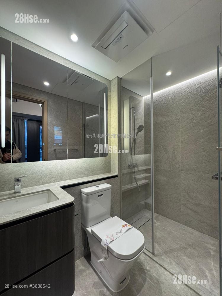The Arles Rental 1 Bedroom , 1 Bathroom 348 ft²