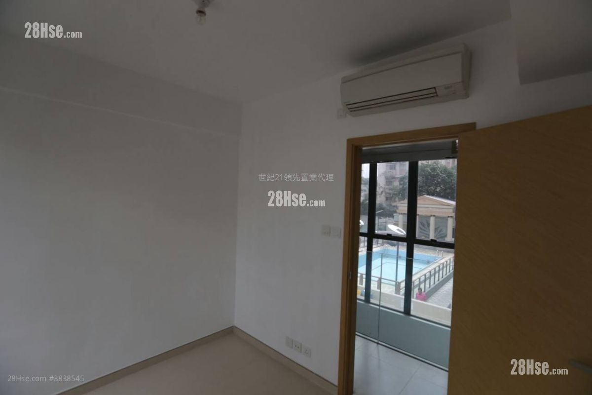 The Arcadia Sell 1,244 ft²