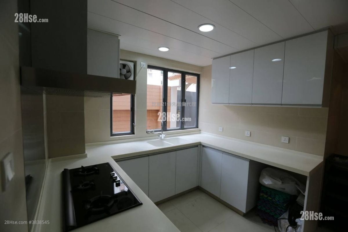 The Arcadia Sell 1,244 ft²