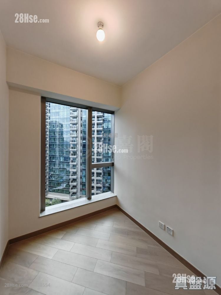 Grand Mayfair  Sell 3 Bedrooms , 1 Bathroom 551 ft²
