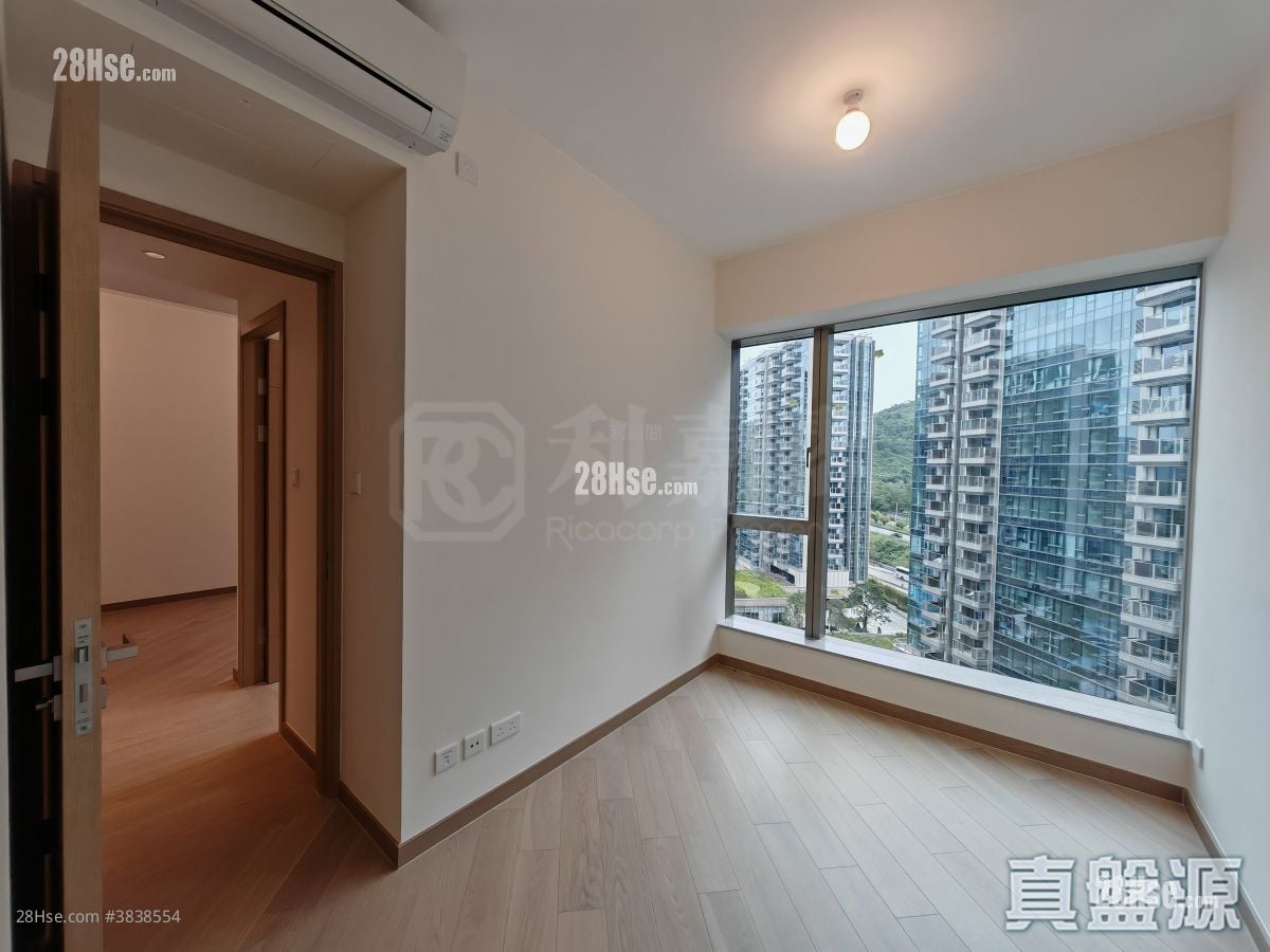 Grand Mayfair  Sell 3 Bedrooms , 1 Bathroom 551 ft²