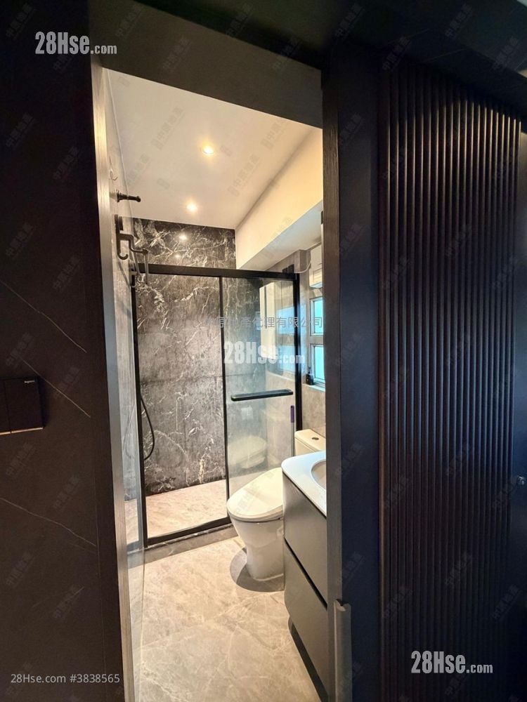 Well On Garden Sell 1 Bedroom , 1 Bathroom 413 ft²