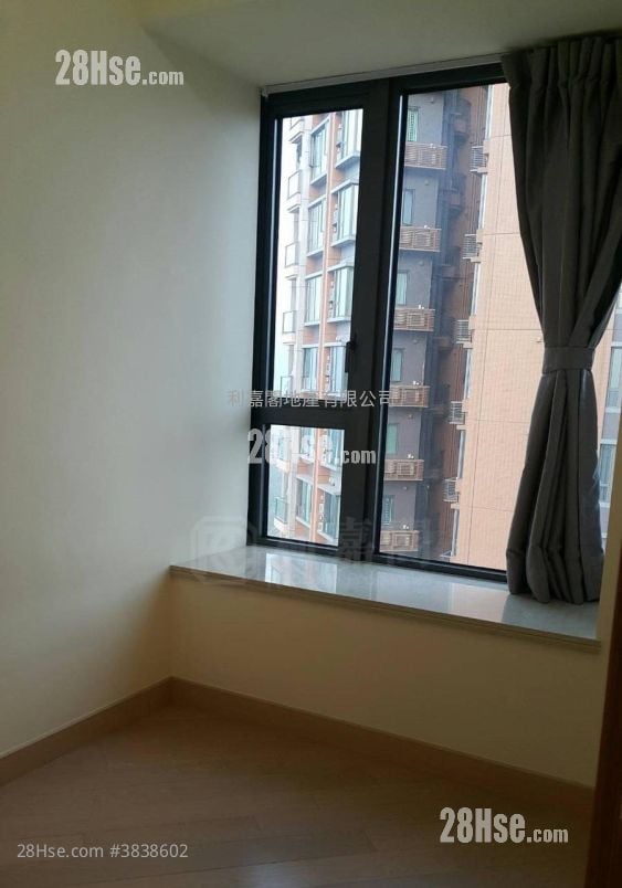 Grand Yoho Sell 3 Bedrooms 596 ft²