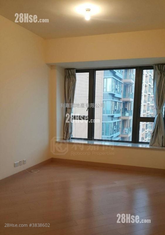 Grand Yoho Sell 3 Bedrooms 596 ft²