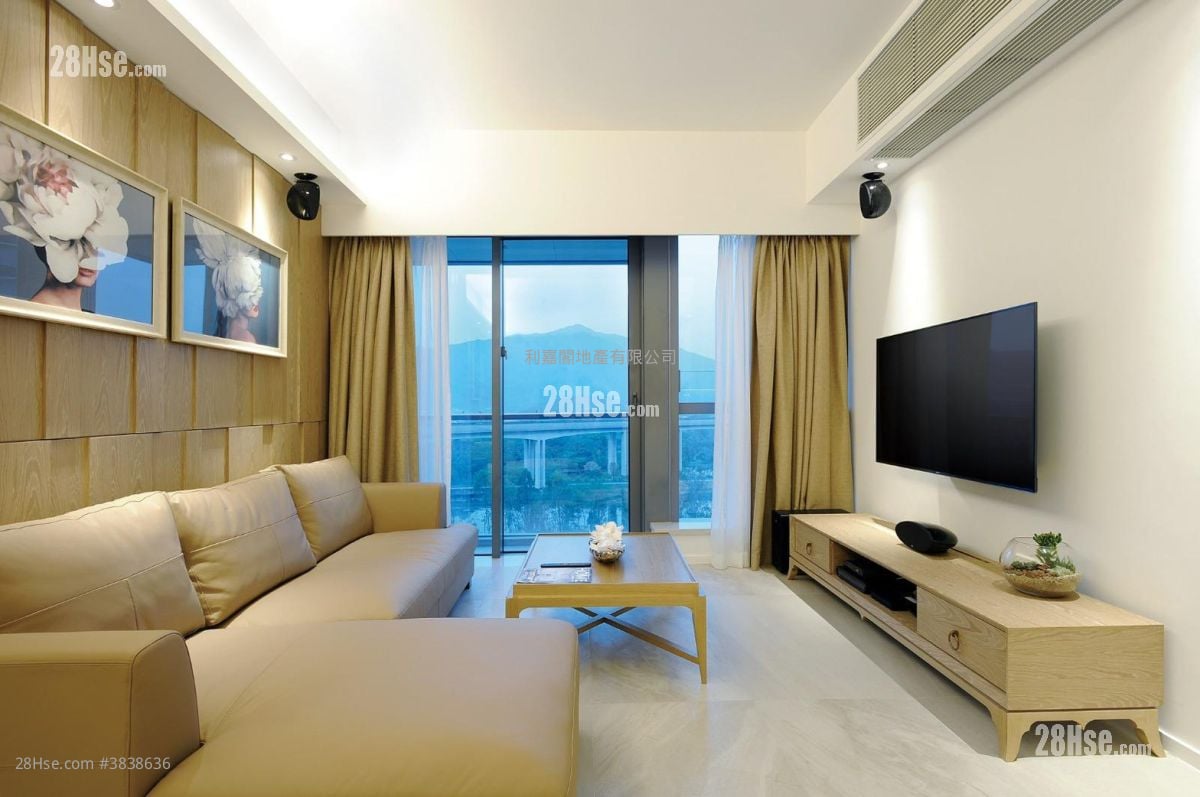 Riva Sell 4 Bedrooms , 3 Bathrooms 1,087 ft²