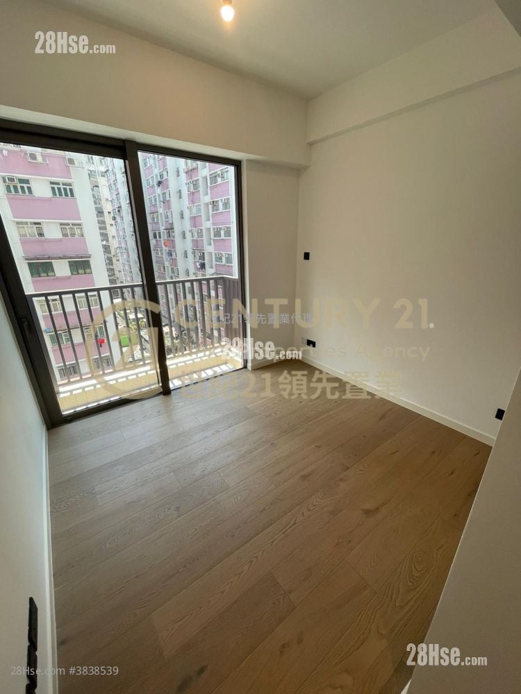 Mangrove Sell Studio , 1 Bathroom 186 ft²