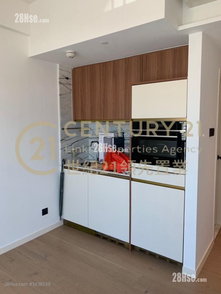 Mangrove Sell Studio , 1 Bathroom 186 ft²